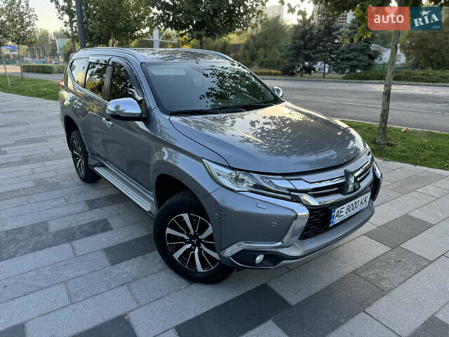 Серый Мицубиси Паджеро Спорт, объемом двигателя 2.44 л и пробегом 190 тыс. км за 21000 $, фото 2 на Automoto.ua