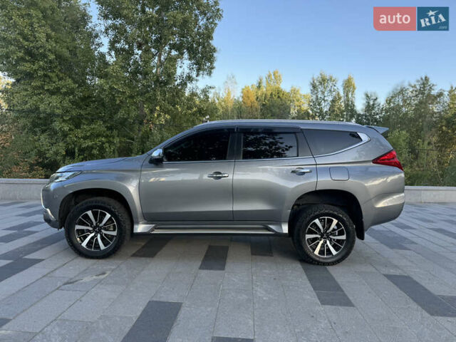 Серый Мицубиси Паджеро Спорт, объемом двигателя 2.44 л и пробегом 190 тыс. км за 21000 $, фото 10 на Automoto.ua