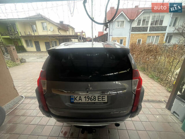 Сірий Міцубісі Паджеро Спорт, об'ємом двигуна 2.4 л та пробігом 155 тис. км за 24500 $, фото 5 на Automoto.ua