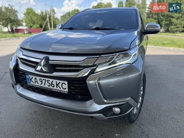 Сірий Міцубісі Паджеро Спорт, об'ємом двигуна 2.4 л та пробігом 173 тис. км за 19750 $, фото 2 на Automoto.ua
