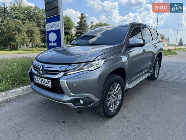 Сірий Міцубісі Паджеро Спорт, об'ємом двигуна 2.4 л та пробігом 173 тис. км за 19750 $, фото 10 на Automoto.ua