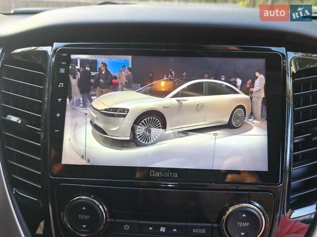 Серый Мицубиси Паджеро Спорт, объемом двигателя 2.44 л и пробегом 197 тыс. км за 26700 $, фото 25 на Automoto.ua