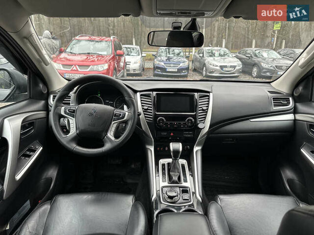 Серый Мицубиси Паджеро Спорт, объемом двигателя 2.44 л и пробегом 170 тыс. км за 21000 $, фото 15 на Automoto.ua