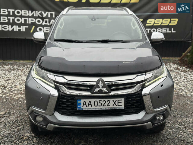 Серый Мицубиси Паджеро Спорт, объемом двигателя 2.44 л и пробегом 170 тыс. км за 21000 $, фото 3 на Automoto.ua