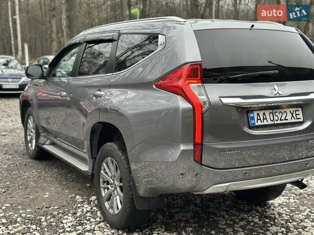 Серый Мицубиси Паджеро Спорт, объемом двигателя 2.44 л и пробегом 170 тыс. км за 21000 $, фото 4 на Automoto.ua