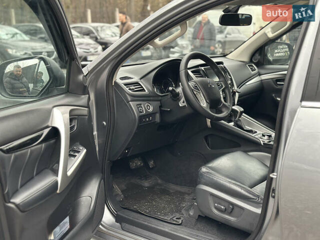 Серый Мицубиси Паджеро Спорт, объемом двигателя 2.44 л и пробегом 170 тыс. км за 21000 $, фото 14 на Automoto.ua