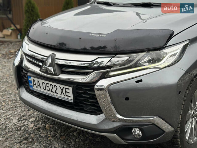 Серый Мицубиси Паджеро Спорт, объемом двигателя 2.44 л и пробегом 170 тыс. км за 21000 $, фото 2 на Automoto.ua