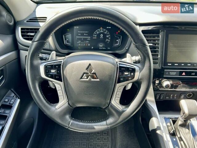 Серый Мицубиси Паджеро Спорт, объемом двигателя 2.44 л и пробегом 50 тыс. км за 36900 $, фото 56 на Automoto.ua