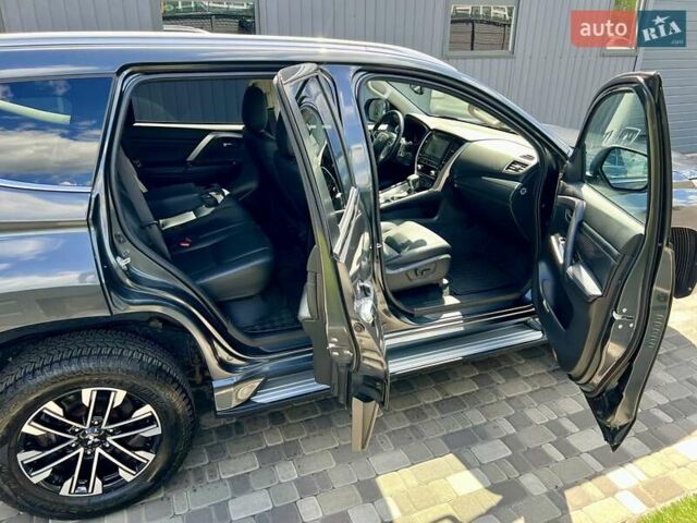 Серый Мицубиси Паджеро Спорт, объемом двигателя 2.44 л и пробегом 50 тыс. км за 36900 $, фото 80 на Automoto.ua