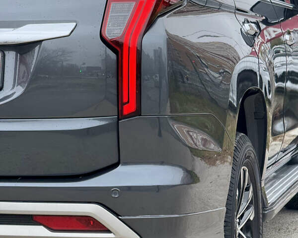 Серый Мицубиси Паджеро Спорт, объемом двигателя 2.44 л и пробегом 117 тыс. км за 33000 $, фото 73 на Automoto.ua