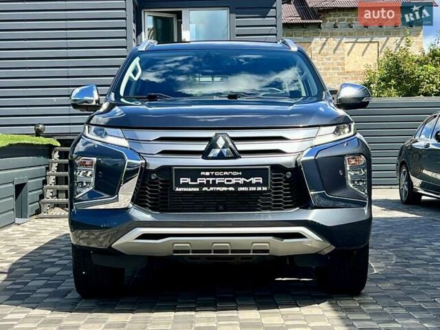 Серый Мицубиси Паджеро Спорт, объемом двигателя 2.44 л и пробегом 50 тыс. км за 36900 $, фото 1 на Automoto.ua