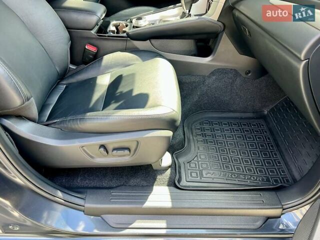 Серый Мицубиси Паджеро Спорт, объемом двигателя 2.44 л и пробегом 50 тыс. км за 36900 $, фото 45 на Automoto.ua