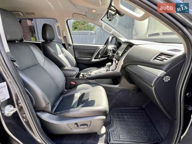 Серый Мицубиси Паджеро Спорт, объемом двигателя 2.44 л и пробегом 50 тыс. км за 36900 $, фото 48 на Automoto.ua