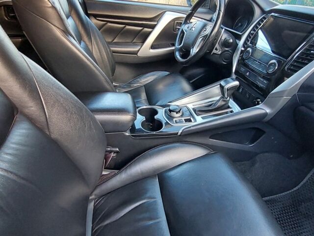 Сірий Міцубісі Паджеро Спорт, об'ємом двигуна 2.4 л та пробігом 129 тис. км за 28600 $, фото 13 на Automoto.ua