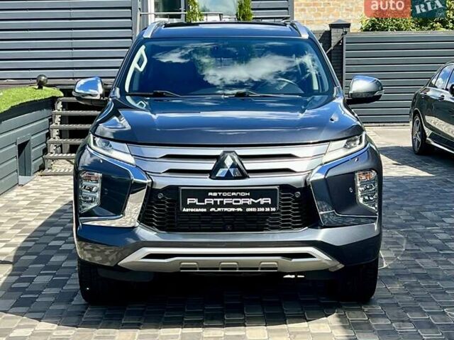 Серый Мицубиси Паджеро Спорт, объемом двигателя 2.44 л и пробегом 50 тыс. км за 36900 $, фото 2 на Automoto.ua