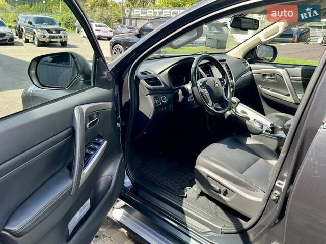 Серый Мицубиси Паджеро Спорт, объемом двигателя 2.44 л и пробегом 50 тыс. км за 36900 $, фото 12 на Automoto.ua