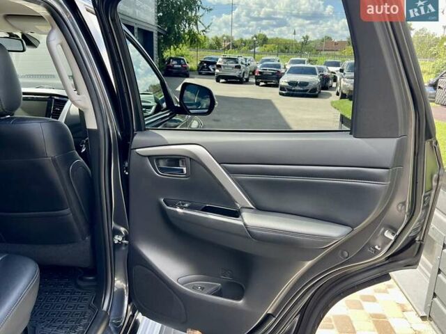 Серый Мицубиси Паджеро Спорт, объемом двигателя 2.44 л и пробегом 50 тыс. км за 36900 $, фото 39 на Automoto.ua