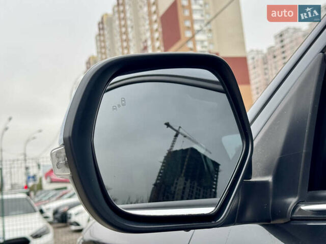 Серый Мицубиси Паджеро Спорт, объемом двигателя 2.44 л и пробегом 117 тыс. км за 33000 $, фото 59 на Automoto.ua