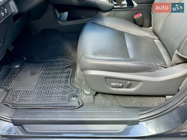 Серый Мицубиси Паджеро Спорт, объемом двигателя 2.44 л и пробегом 50 тыс. км за 36900 $, фото 18 на Automoto.ua