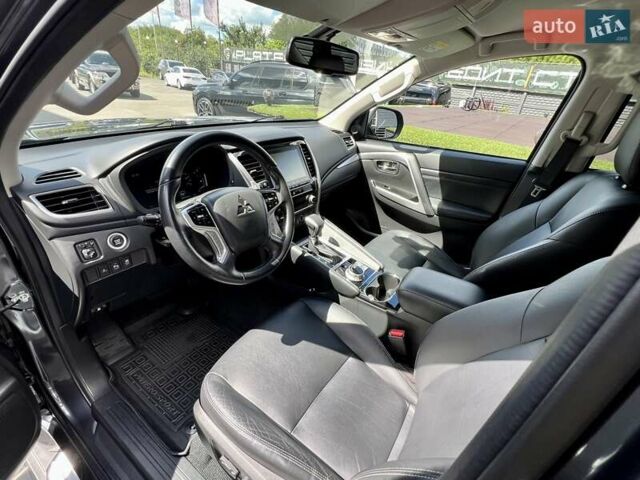 Серый Мицубиси Паджеро Спорт, объемом двигателя 2.44 л и пробегом 50 тыс. км за 36900 $, фото 21 на Automoto.ua