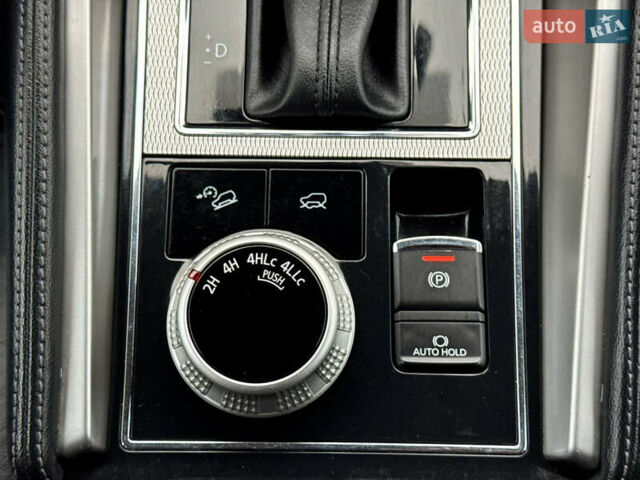 Серый Мицубиси Паджеро Спорт, объемом двигателя 2.44 л и пробегом 117 тыс. км за 33000 $, фото 38 на Automoto.ua