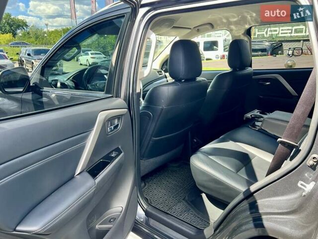 Серый Мицубиси Паджеро Спорт, объемом двигателя 2.44 л и пробегом 50 тыс. км за 36900 $, фото 23 на Automoto.ua