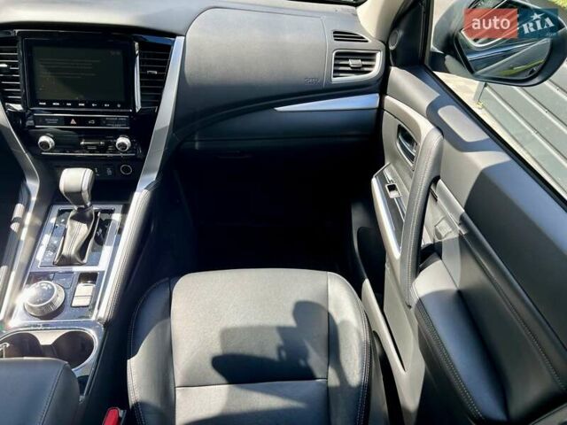 Серый Мицубиси Паджеро Спорт, объемом двигателя 2.44 л и пробегом 50 тыс. км за 36900 $, фото 60 на Automoto.ua