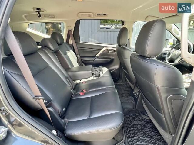 Серый Мицубиси Паджеро Спорт, объемом двигателя 2.44 л и пробегом 50 тыс. км за 36900 $, фото 41 на Automoto.ua