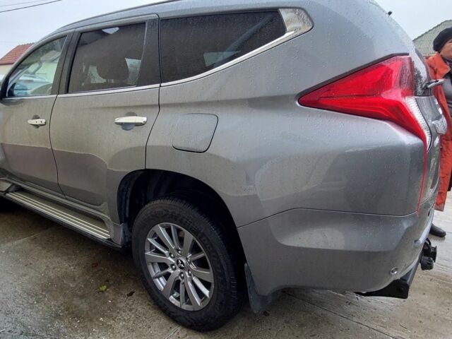 Сірий Міцубісі Паджеро Спорт, об'ємом двигуна 2.4 л та пробігом 129 тис. км за 28600 $, фото 7 на Automoto.ua