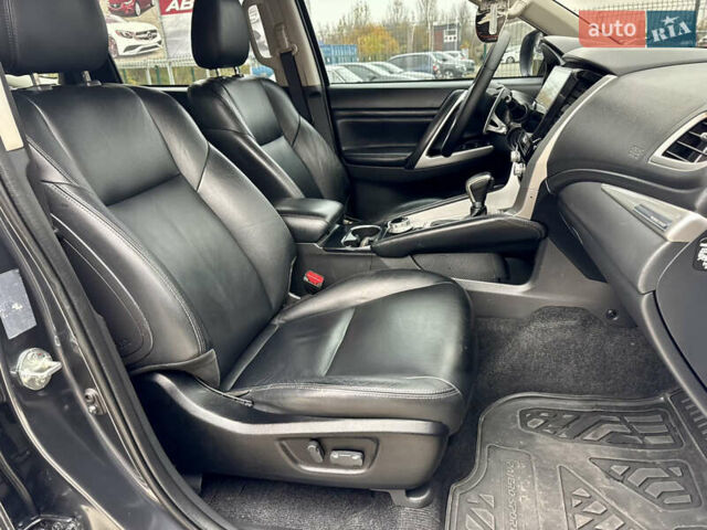 Серый Мицубиси Паджеро Спорт, объемом двигателя 2.44 л и пробегом 117 тыс. км за 33000 $, фото 23 на Automoto.ua