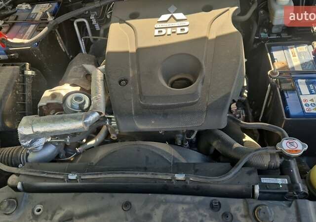 Серый Мицубиси Паджеро Спорт, объемом двигателя 2.44 л и пробегом 79 тыс. км за 33900 $, фото 13 на Automoto.ua