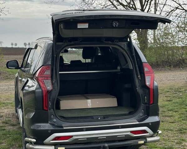 Серый Мицубиси Паджеро Спорт, объемом двигателя 2.44 л и пробегом 79 тыс. км за 33900 $, фото 6 на Automoto.ua