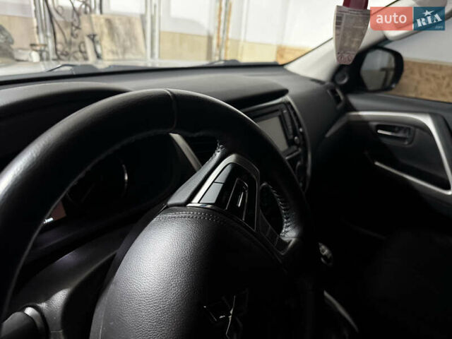 Серый Мицубиси Паджеро Спорт, объемом двигателя 2.4 л и пробегом 28 тыс. км за 30999 $, фото 9 на Automoto.ua