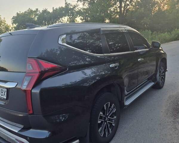 Серый Мицубиси Паджеро Спорт, объемом двигателя 2.44 л и пробегом 79 тыс. км за 33900 $, фото 4 на Automoto.ua