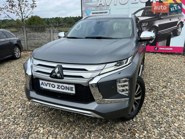 Серый Мицубиси Паджеро Спорт, объемом двигателя 2.4 л и пробегом 40 тыс. км за 34999 $, фото 1 на Automoto.ua