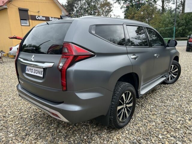 Серый Мицубиси Паджеро Спорт, объемом двигателя 4.2 л и пробегом 44 тыс. км за 34999 $, фото 4 на Automoto.ua