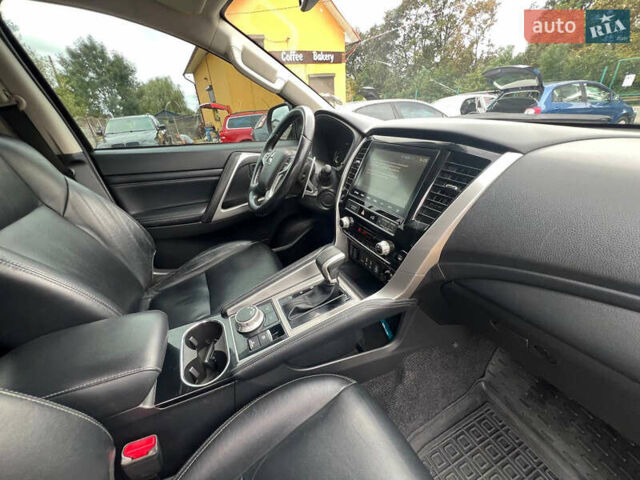 Серый Мицубиси Паджеро Спорт, объемом двигателя 2.4 л и пробегом 40 тыс. км за 34999 $, фото 15 на Automoto.ua