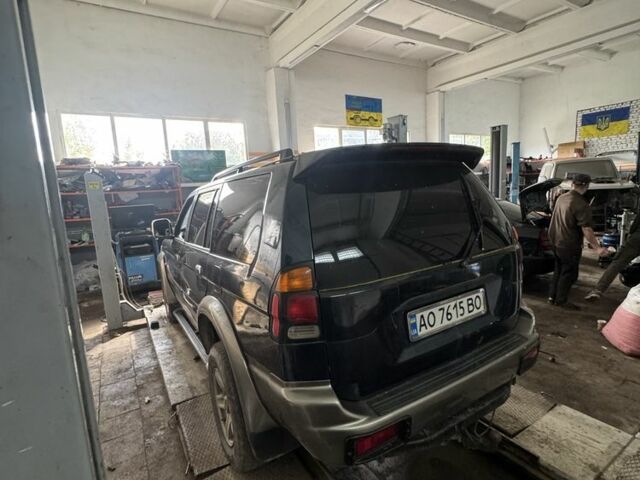 Синій Міцубісі Паджеро Спорт, об'ємом двигуна 3 л та пробігом 255 тис. км за 4800 $, фото 2 на Automoto.ua