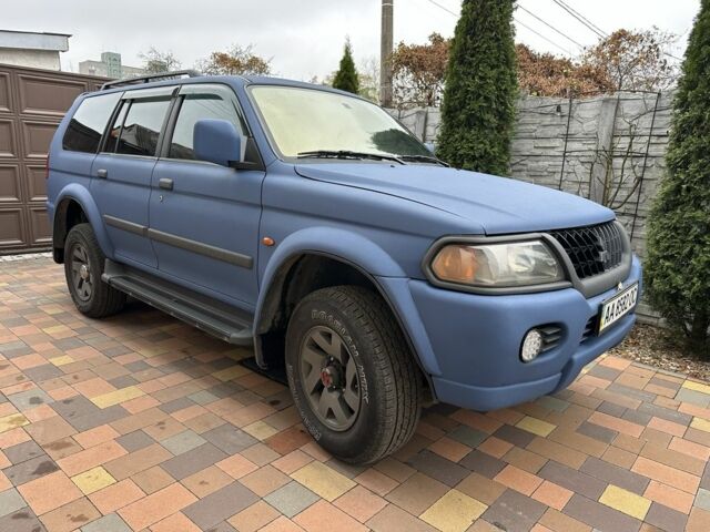 Синий Мицубиси Паджеро Спорт, объемом двигателя 3 л и пробегом 332 тыс. км за 6200 $, фото 2 на Automoto.ua