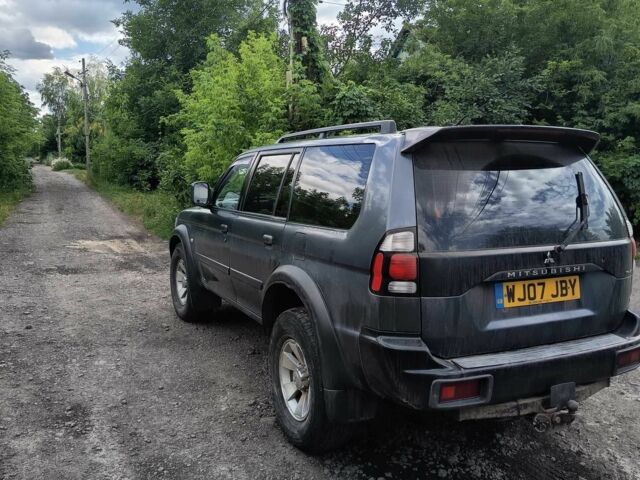 Синий Мицубиси Паджеро Спорт, объемом двигателя 2.5 л и пробегом 300 тыс. км за 4500 $, фото 3 на Automoto.ua