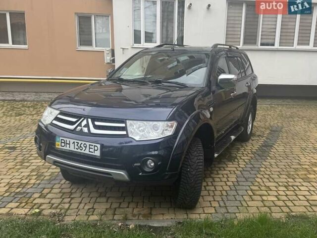 Синій Міцубісі Паджеро Спорт, об'ємом двигуна 2.5 л та пробігом 160 тис. км за 13900 $, фото 4 на Automoto.ua