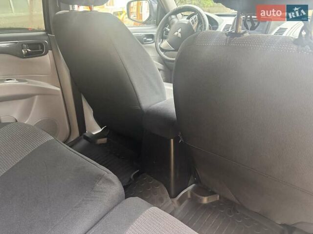 Синій Міцубісі Паджеро Спорт, об'ємом двигуна 2.5 л та пробігом 160 тис. км за 13900 $, фото 14 на Automoto.ua