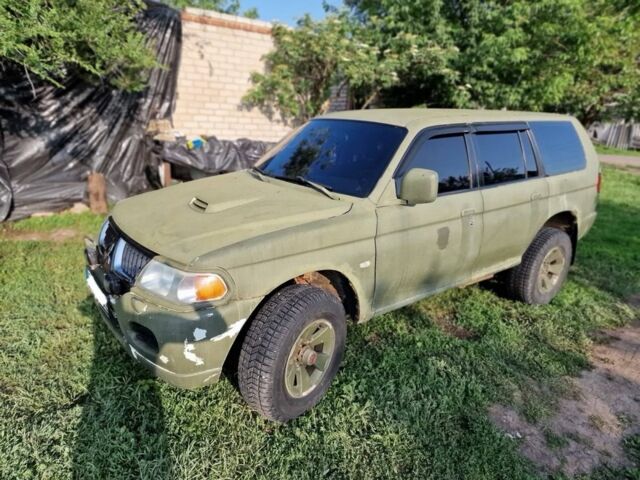 Мицубиси Паджеро Спорт 2003 в Петропавловке на Automoto.ua Зеленый Мицубиси Паджеро Спорт, объемом двигателя 2.5 л и пробегом 306 тыс. км за 4500 $, фото 6 на Automoto.ua