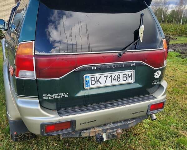 Зеленый Мицубиси Паджеро Спорт, объемом двигателя 2.5 л и пробегом 200 тыс. км за 6200 $, фото 3 на Automoto.ua