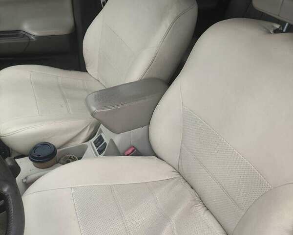 Зеленый Мицубиси Паджеро Спорт, объемом двигателя 2.97 л и пробегом 250 тыс. км за 4500 $, фото 3 на Automoto.ua