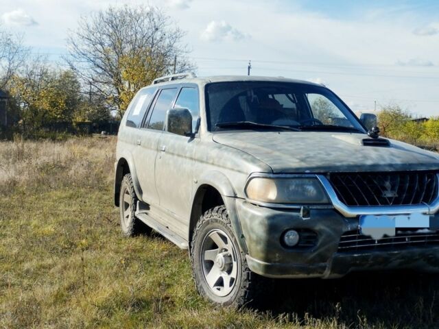 Зеленый Мицубиси Паджеро Спорт, объемом двигателя 0 л и пробегом 396 тыс. км за 4650 $, фото 3 на Automoto.ua
