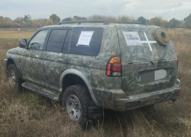 Мицубиси Паджеро Спорт 2001 в Петропавловке на Automoto.ua Зеленый Мицубиси Паджеро Спорт, объемом двигателя 2.5 л и пробегом 395 тыс. км за 5100 $, фото 3 на Automoto.ua