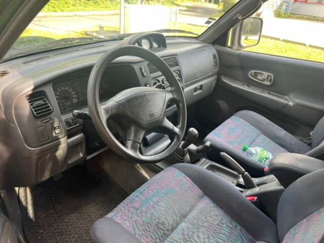 Мицубиси Паджеро Спорт 2001 в Ровно на Automoto.ua Зеленый Мицубиси Паджеро Спорт, объемом двигателя 0 л и пробегом 293 тыс. км за 4100 $, фото 4 на Automoto.ua