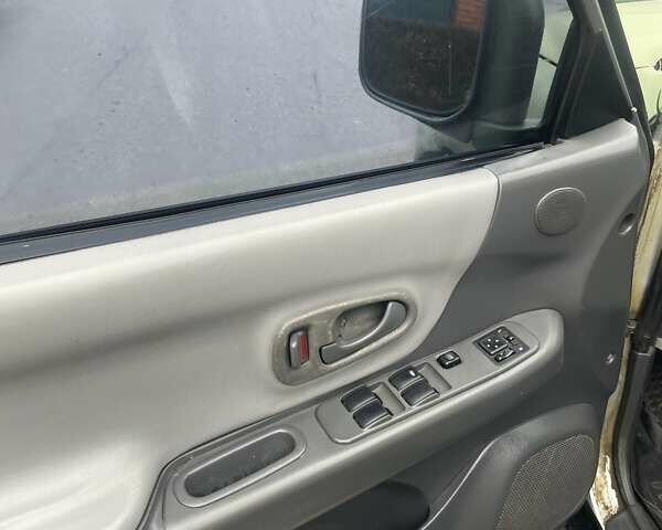 Мицубиси Паджеро Спорт 2001 в Виннице на Automoto.ua Зеленый Мицубиси Паджеро Спорт, объемом двигателя 3 л и пробегом 420 тыс. км за 3900 $, фото 10 на Automoto.ua