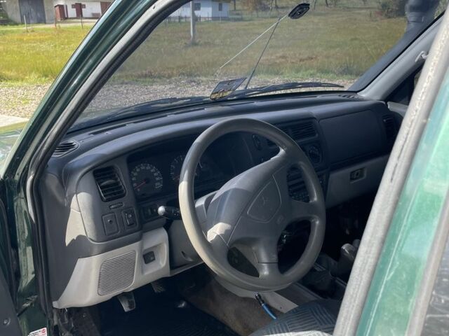 Мицубиси Паджеро Спорт 2001 в Коломые на Automoto.ua Зеленый Мицубиси Паджеро Спорт, объемом двигателя 3 л и пробегом 250 тыс. км за 3500 $, фото 7 на Automoto.ua